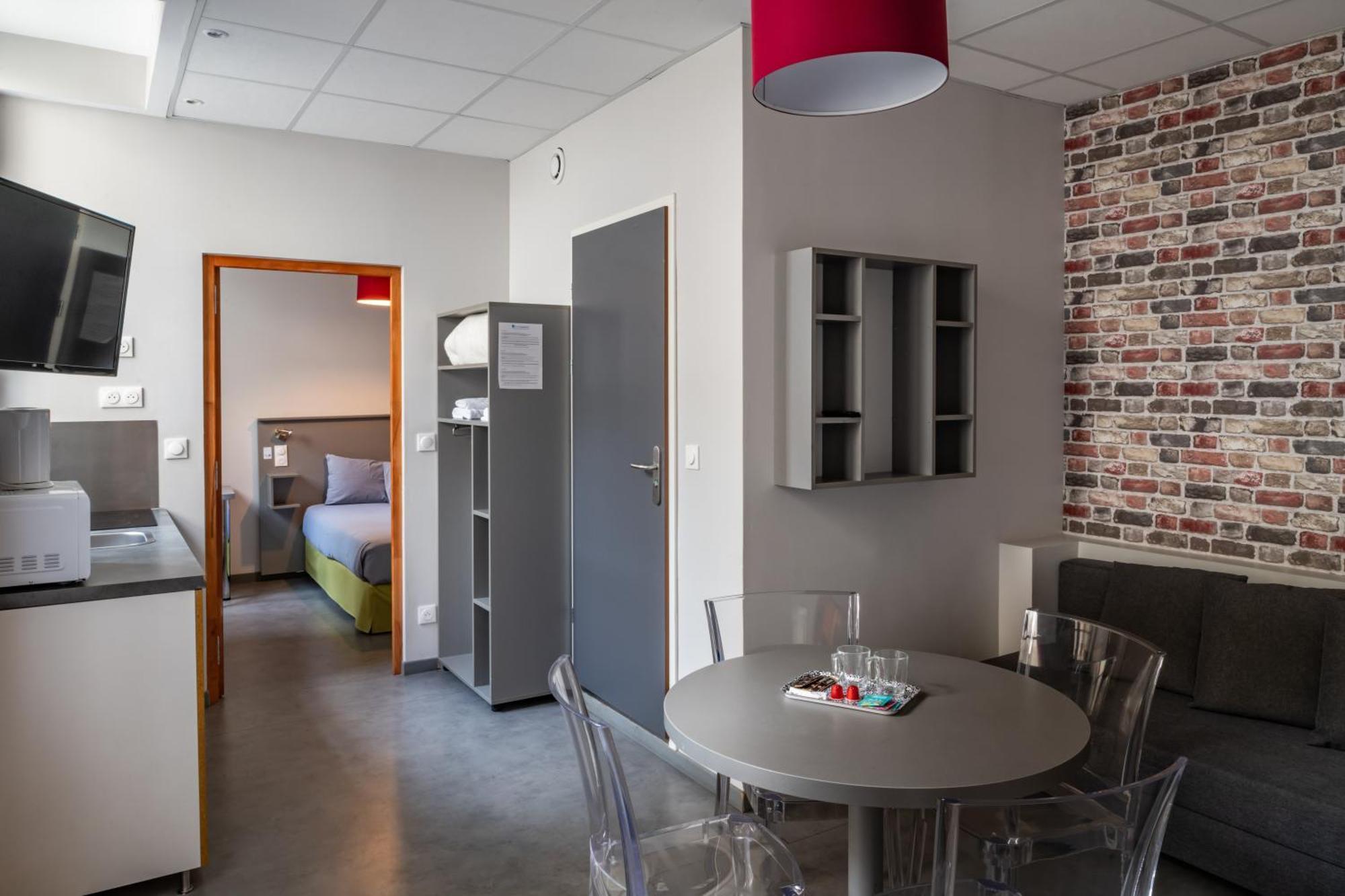 Smart Appart Caen Republique Экстерьер фото